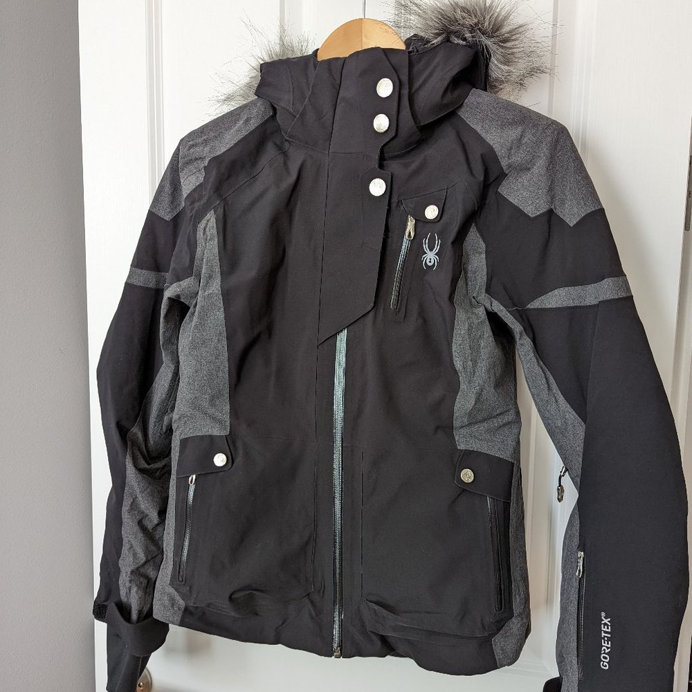 Spyder insulated ski jacket, size 6